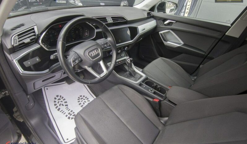 Audi Q3 full