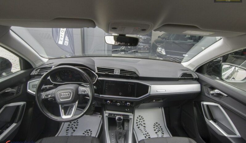 Audi Q3 full