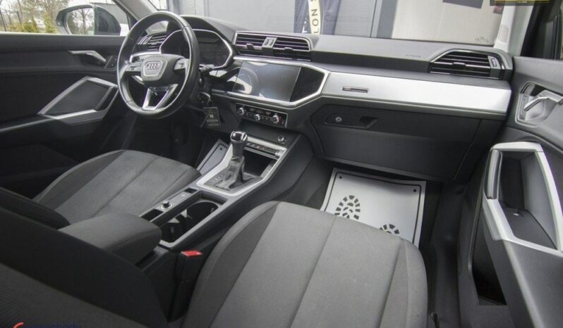 Audi Q3 full