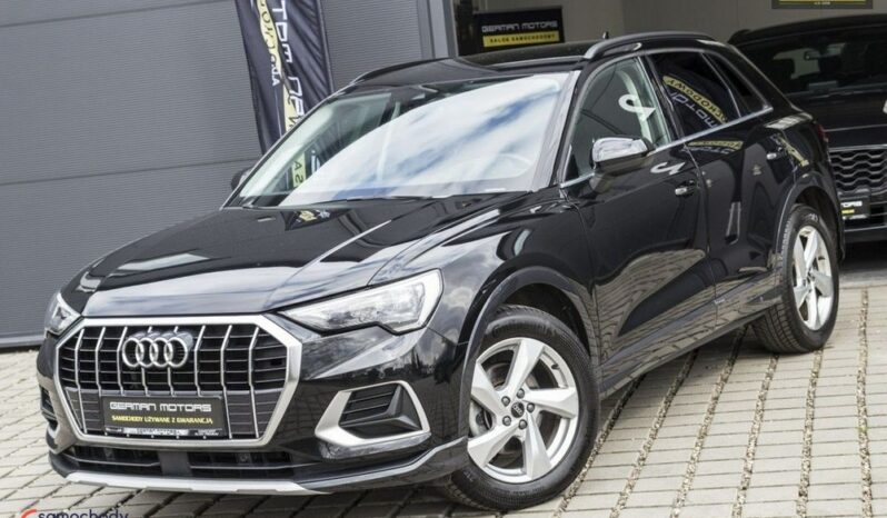 Audi Q3 full