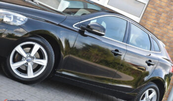 Volvo V40 D2 Drive-E Summum full