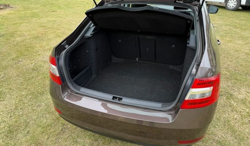 Skoda Octavia full