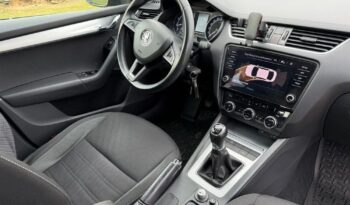 Skoda Octavia full