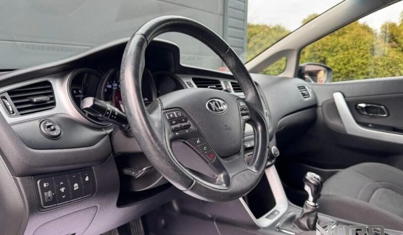 Kia Ceed 1.6 CRDi L full