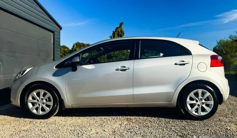 Kia Rio 1.2 L full
