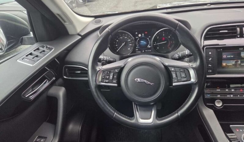 Jaguar F-Pace full