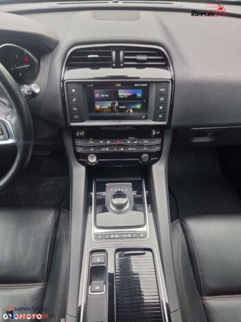 Jaguar F-Pace full