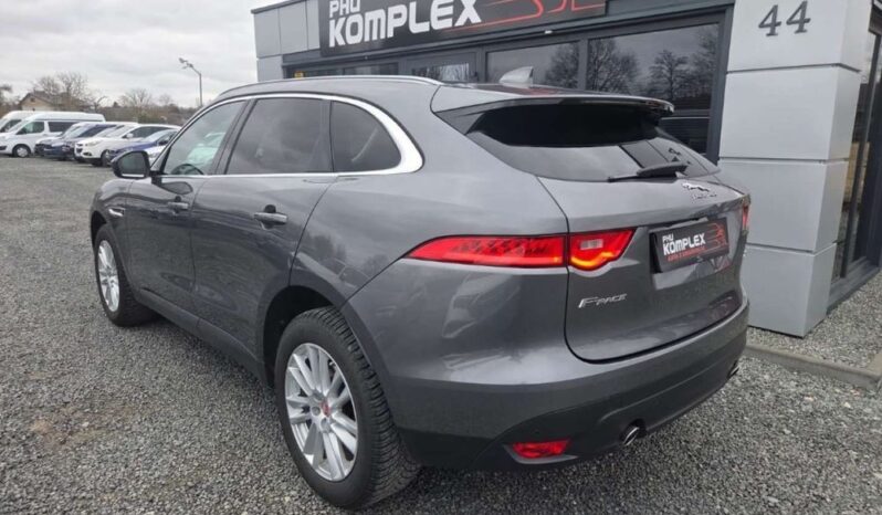 Jaguar F-Pace full