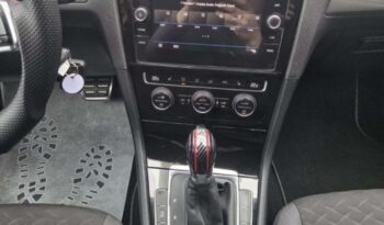 Volkswagen Golf full