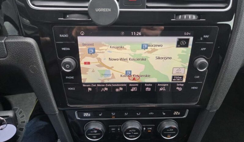 Volkswagen Golf full