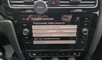Volkswagen Golf full