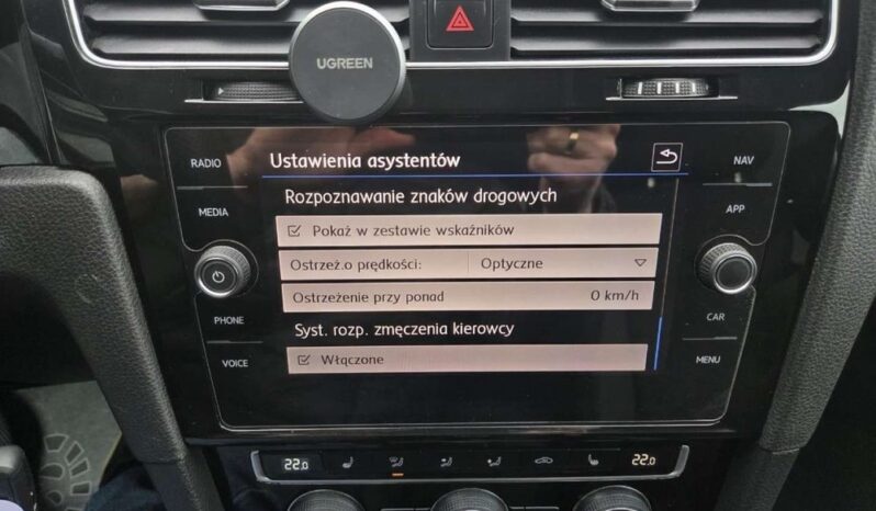Volkswagen Golf full