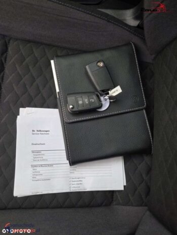 Volkswagen Golf full