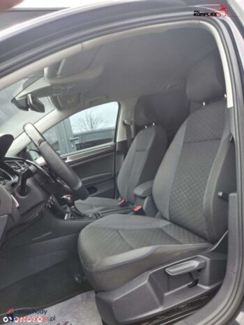 Volkswagen Golf full