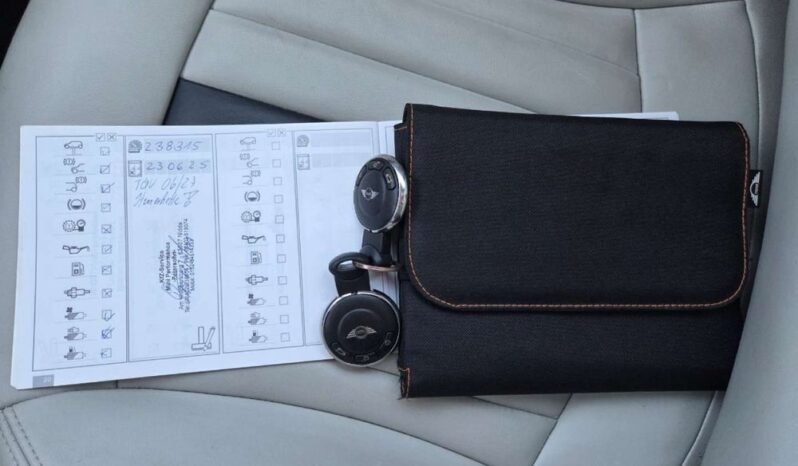 MINI Cooper full