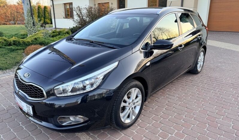 Kia Ceed 1.4 benz 100KM; Świetny stan; Bogata wersja; Zarejestrowana; Gwarancja full