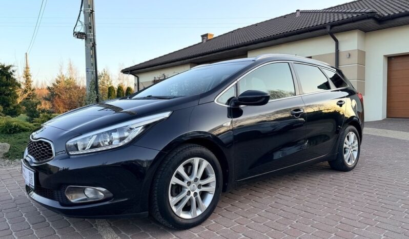 Kia Ceed 1.4 benz 100KM; Świetny stan; Bogata wersja; Zarejestrowana; Gwarancja full