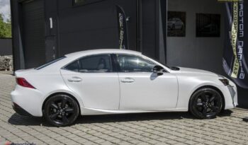 Lexus IS 200t full