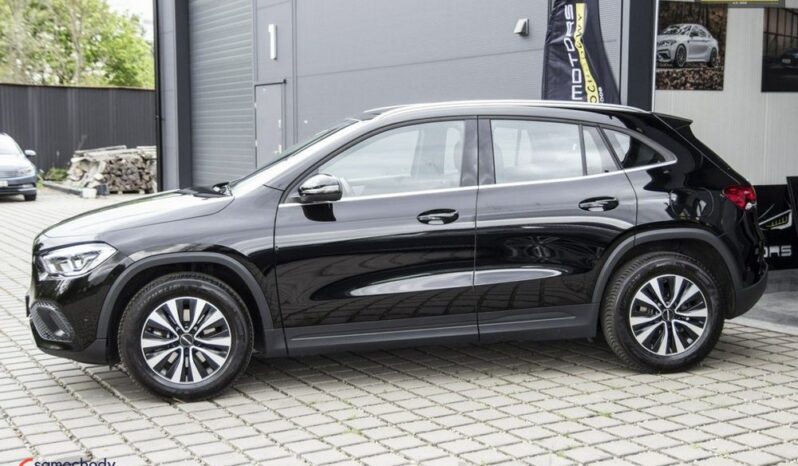 Mercedes-Benz GLA full