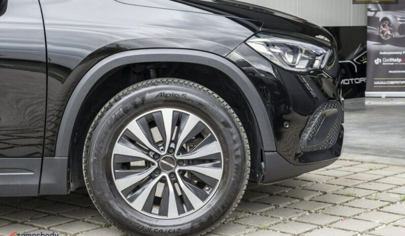 Mercedes-Benz GLA full