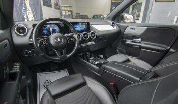 Mercedes-Benz GLA full
