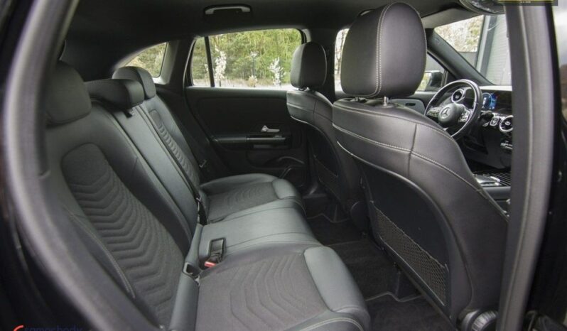 Mercedes-Benz GLA full
