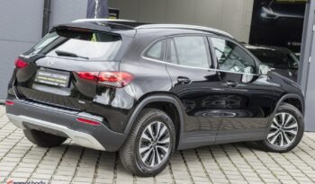 Mercedes-Benz GLA full