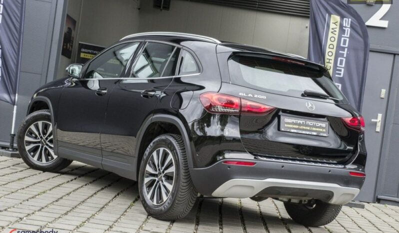 Mercedes-Benz GLA full
