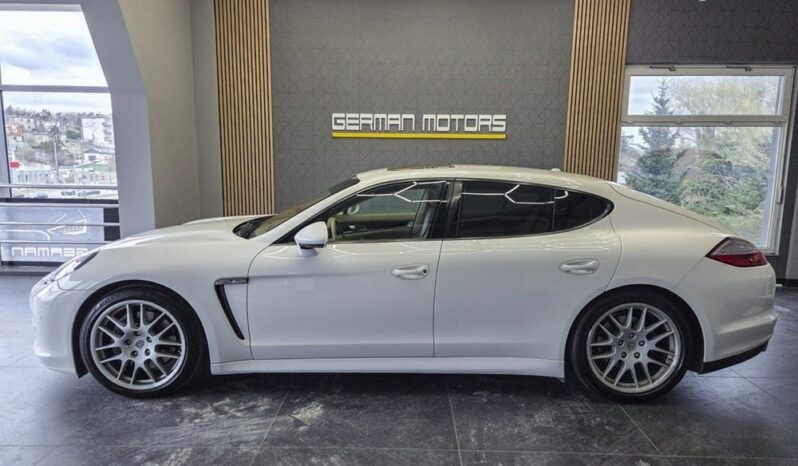 Porsche Panamera 4 PDK Edition full
