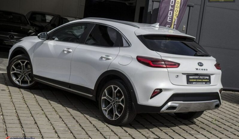 Kia XCeed 1.6 T-GDI Business Line DCT full