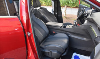 Peugeot 3008 1.5 BlueHDi GT S&S full