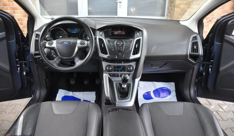 Ford Focus 1.6 TDCi DPF Titanium full