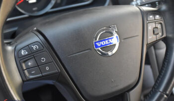 Volvo V40 D2 Momentum full