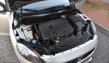 Volvo V40 D2 Momentum full