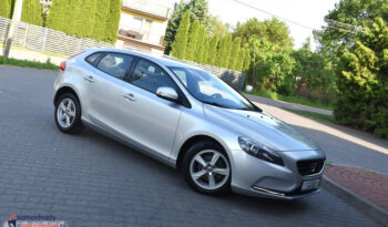 Volvo V40 D2 Momentum full
