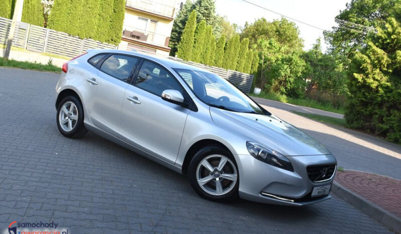 Volvo V40 D2 Momentum full