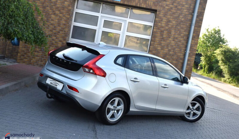 Volvo V40 D2 Momentum full