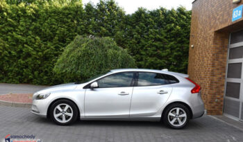 Volvo V40 D2 Momentum full