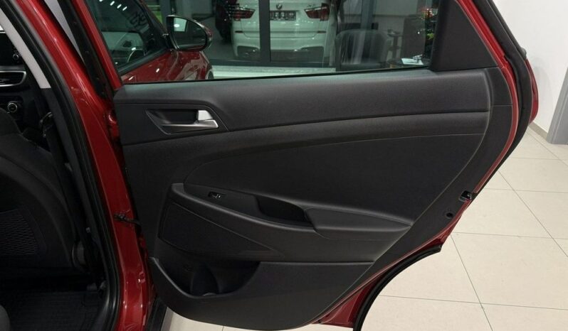Hyundai Tucson full