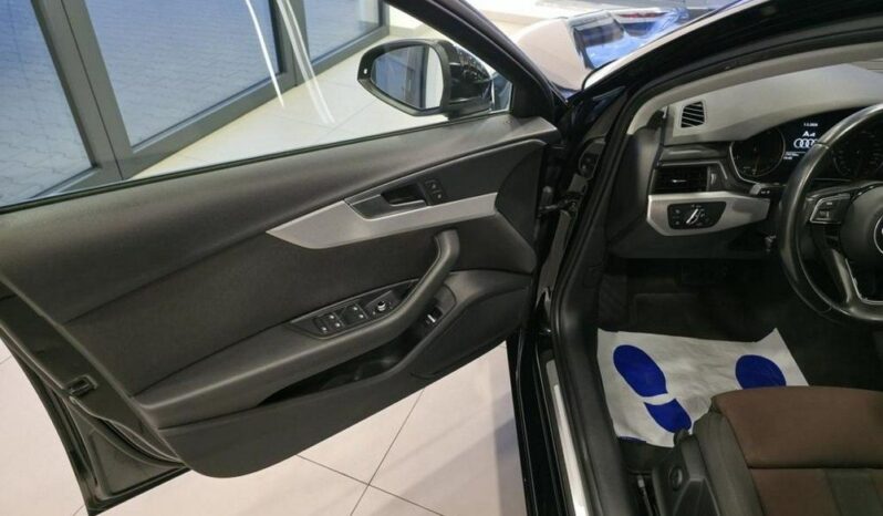 Audi A4 Avant full