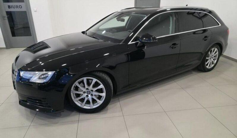 Audi A4 Avant full