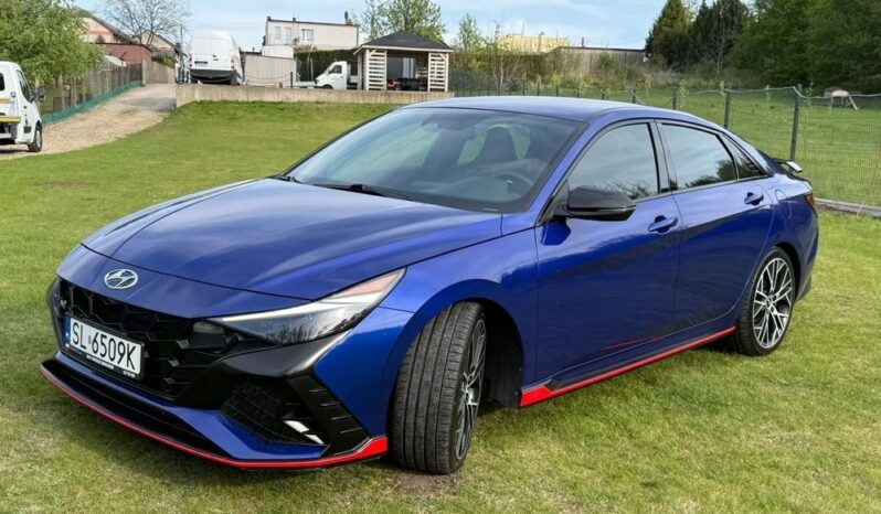 Hyundai Elantra full
