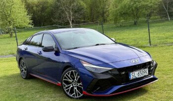 Hyundai Elantra full