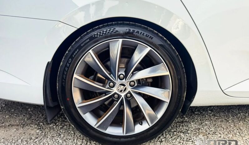 Skoda Superb 2.0 TDI 4×4 DSG L&K full