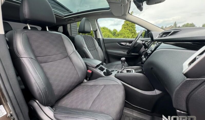 Nissan Qashqai 1.2 DIG-T Tekna EU6 full