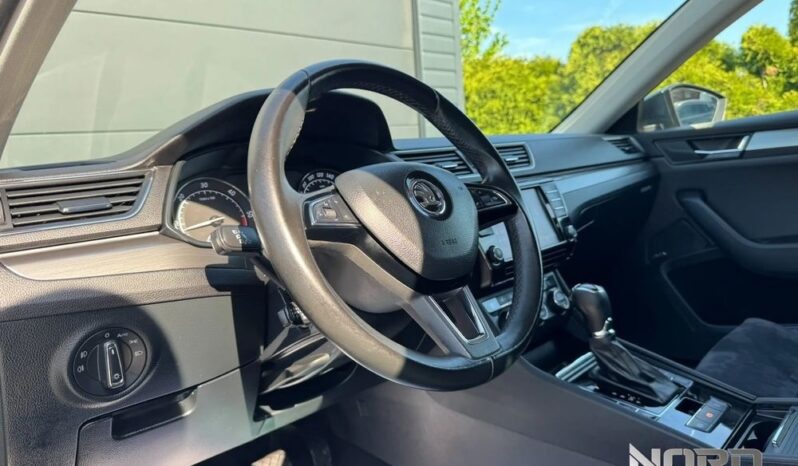 Skoda Superb 2.0 TDI DSG Style full