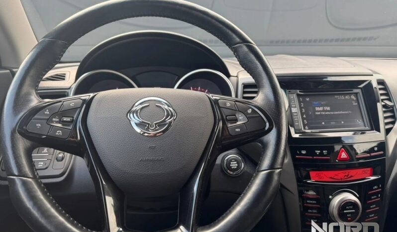 SsangYong/KGM XLV 1.6 D Sapphire 4×4 full