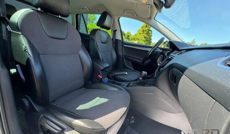 Skoda Octavia 2.0 TDI 4×4 Style DSG full