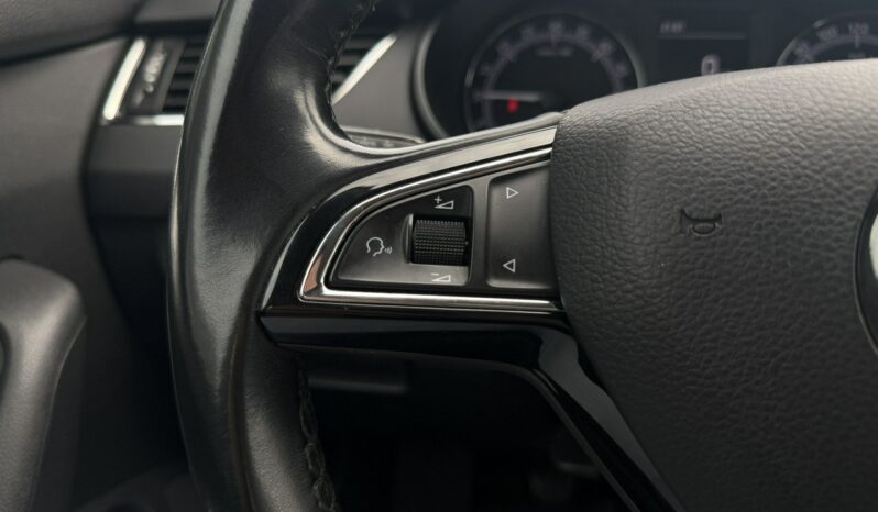 Škoda Octavia krajowy  Poleasingowy I właściciel diesel 1.6 ASO VAT 23% Bezwypadkowy III (2013-) full