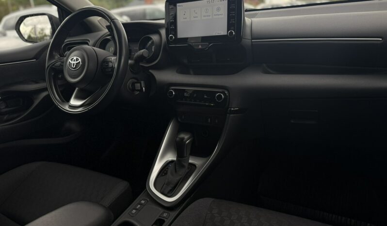 Toyota Yaris Salon Polska Poleasingowy I właściciel Serwis ASO VAT 23% Bezwypadkowy IV (2020-) full